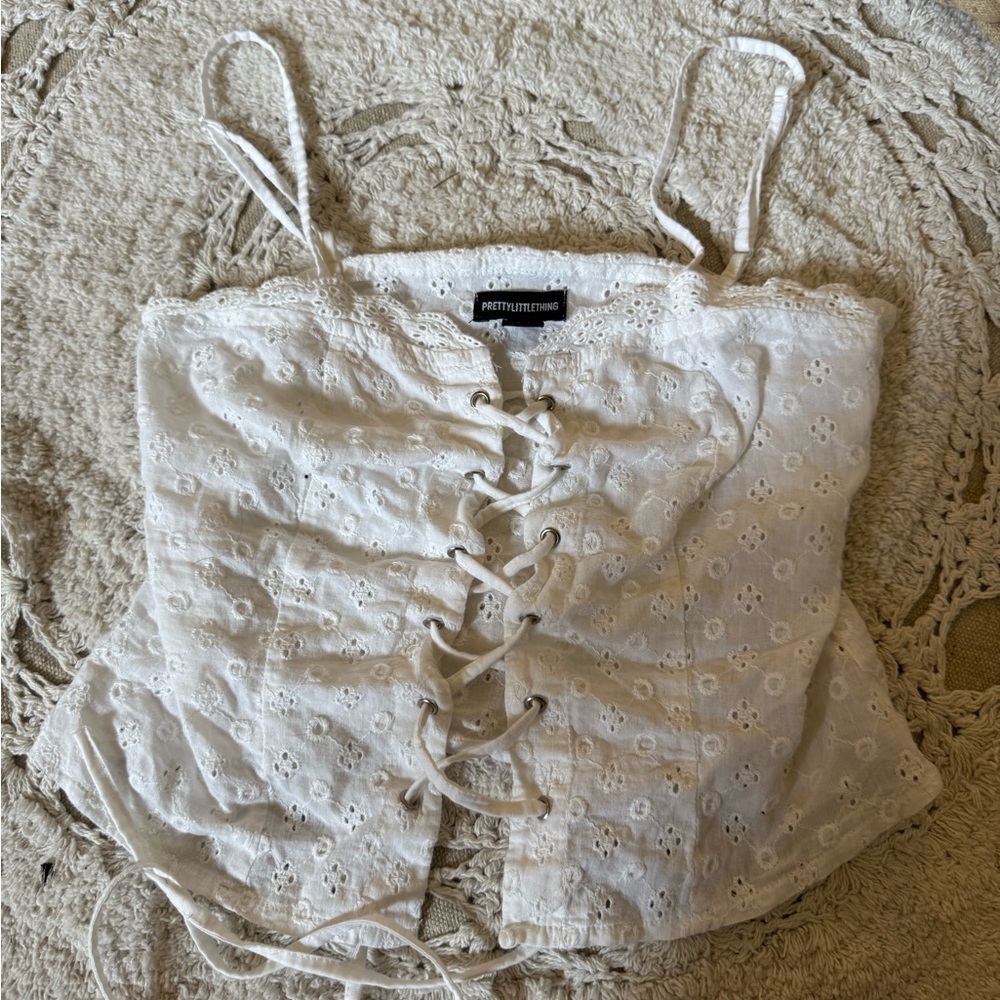 PrettyLittleThing White Lace-Up Eyelet Top